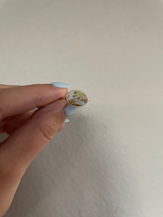 Daisy Pottery Ring (size 6)