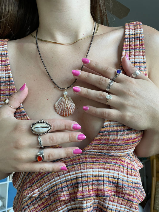 Siren scallop pendant