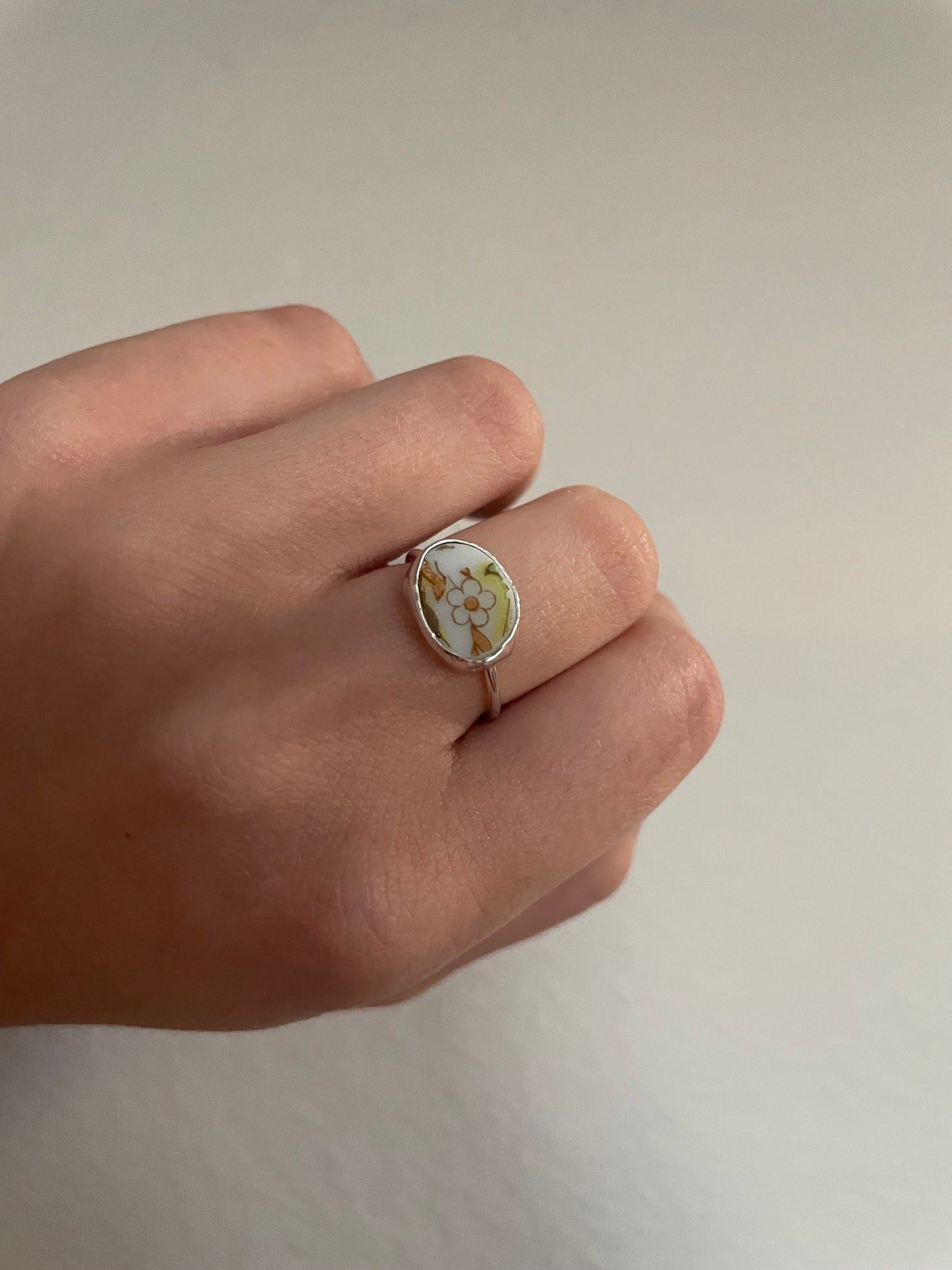 Daisy Pottery Ring (size 6)