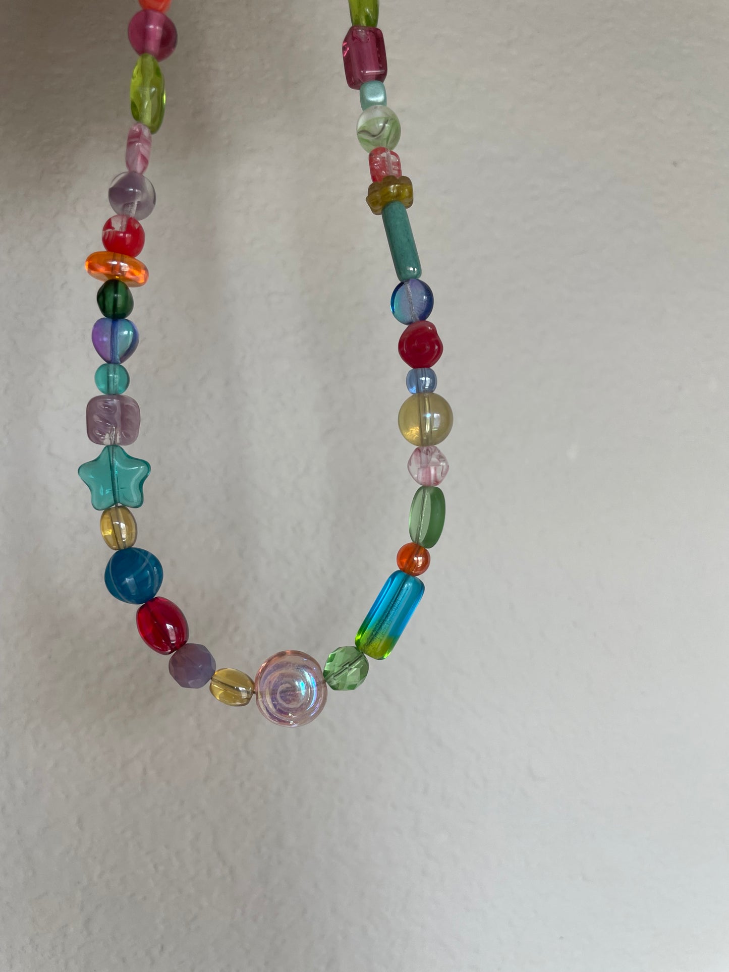 Colorful chunky choker