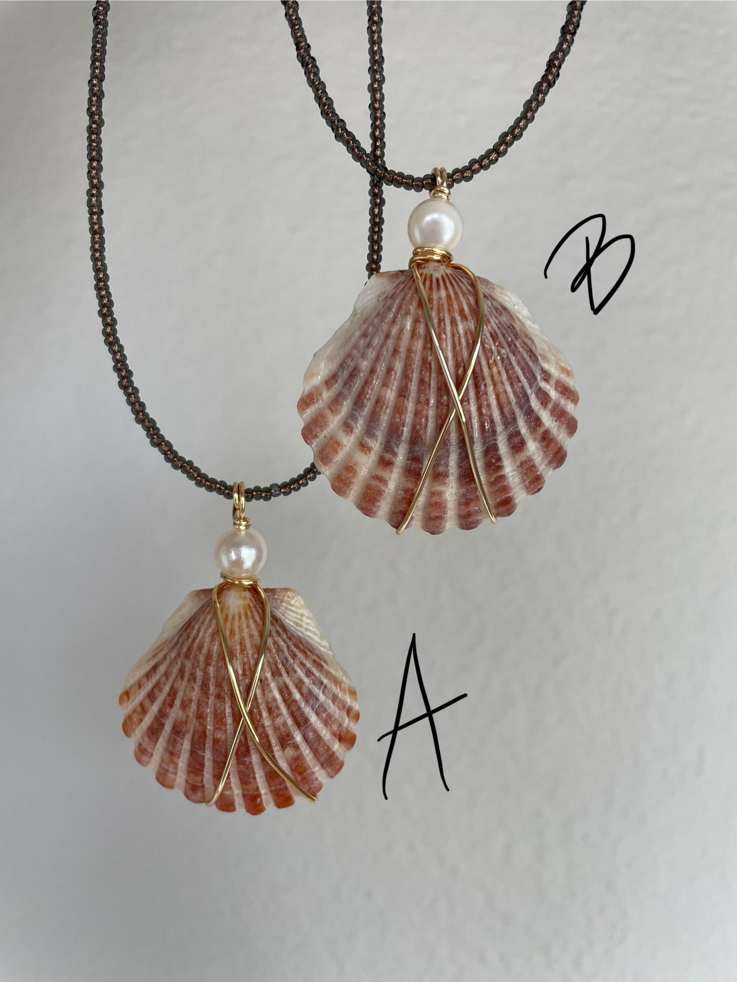 Siren scallop pendant
